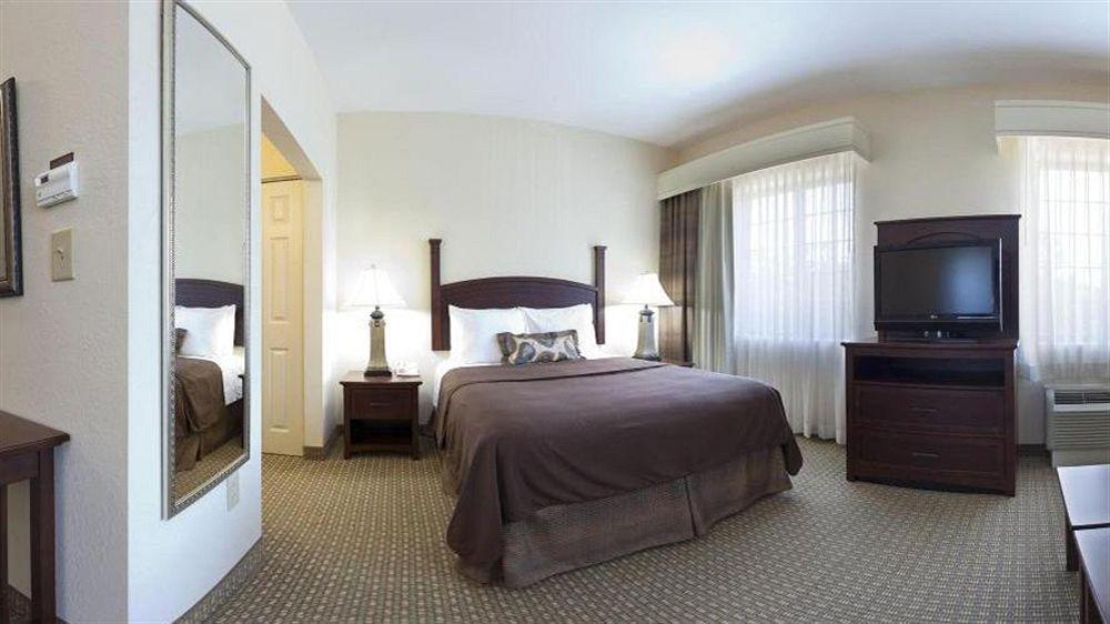 Staybridge Suites Of Durham - Chapel Hill - Rtp By Ihg Exteriör bild